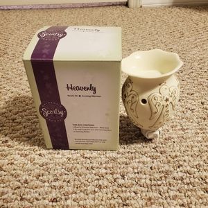 SCENTSY HEAVENLY Angel Plug-In Warmer Nightlight RETIRED